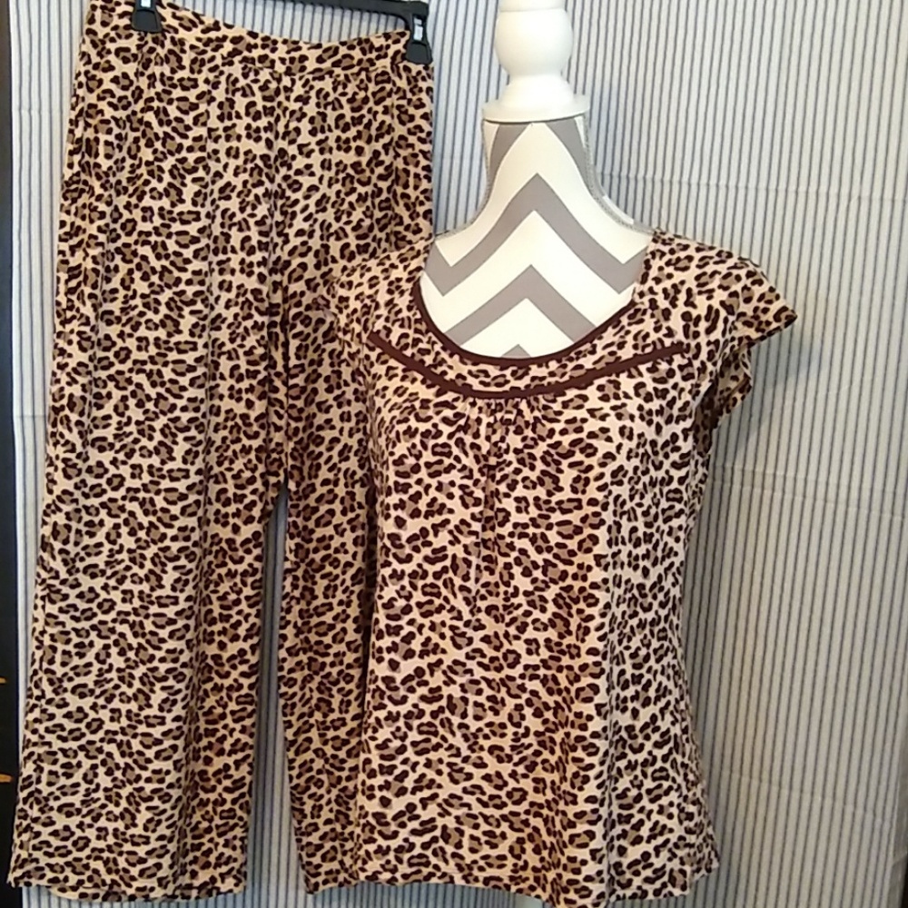 Gilligan & O'Malley pajamas